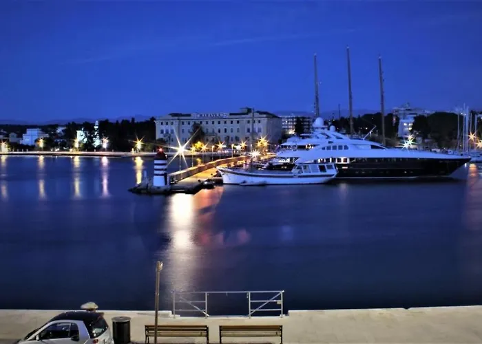Luxury Gloria Old Town With Sea View Daire