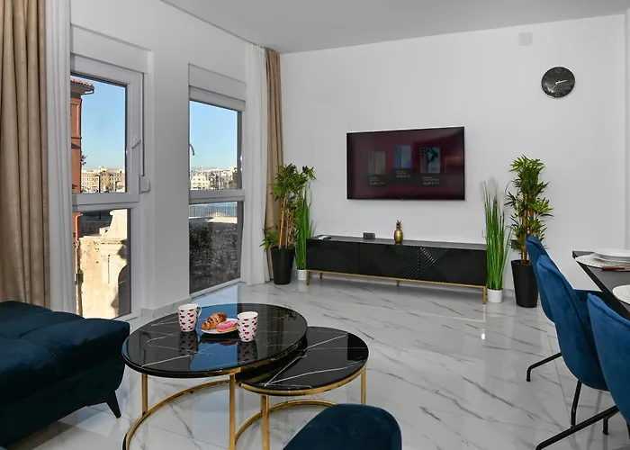 Luxury Gloria Old Town With Sea View Daire