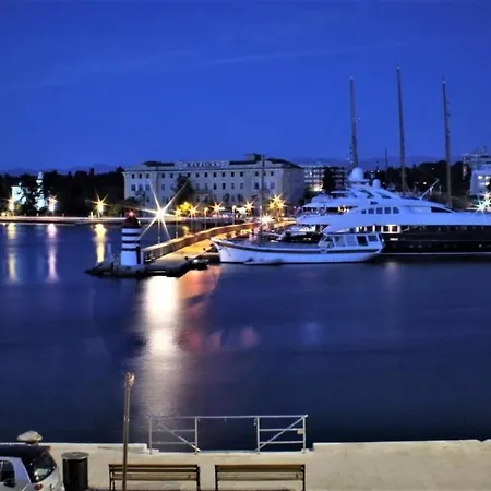 Luxury Gloria Old Town With Sea View Appartement