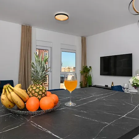 Luxury Gloria Old Town With Sea View Appartement *