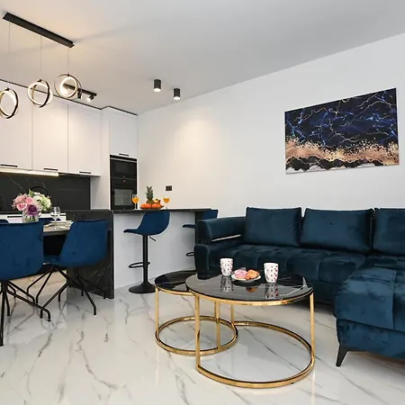 Luxury Gloria Old Town With Sea View Apartamento